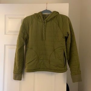 Green Lululemon Puffer Hoody - Size 6